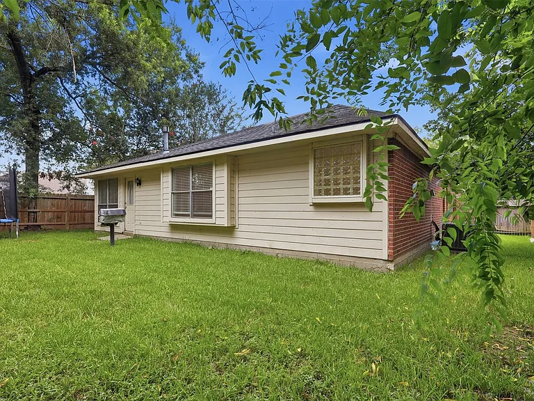 19319 Arbor Pines Ln — Photo 29