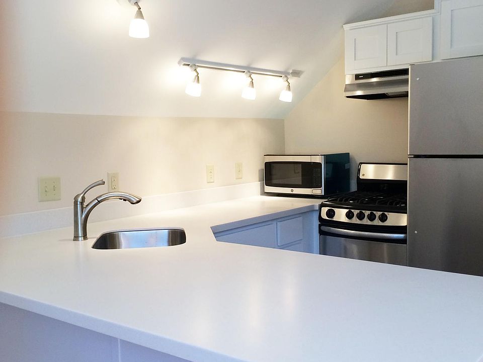 2nd image of 200 Central St #198