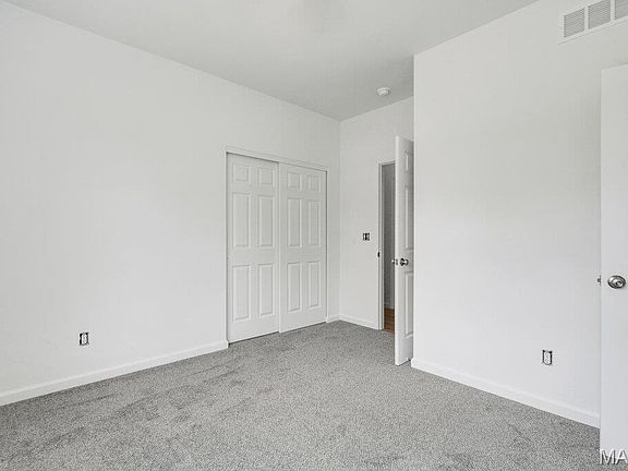 5th image of 405 N 2nd St
