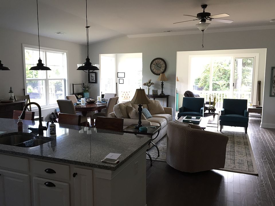 2nd image of 360 Turnstone St