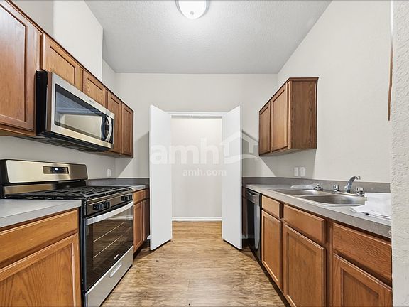 3rd image of 12311 Turchin Dr