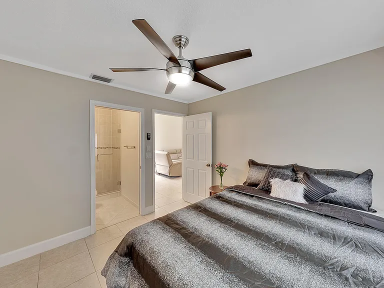 7747 Villa Nova Dr — Photo 8