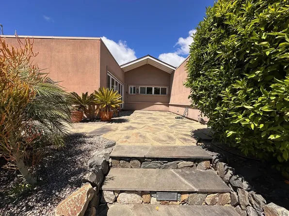 6940 Beagle St, San Diego, CA 92111