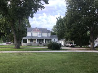 515 N 1st St, Burlington, KS 66839