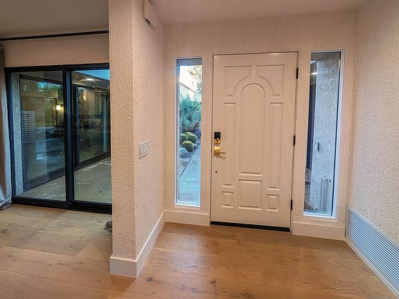5th image of 359 Wimbledon Dr