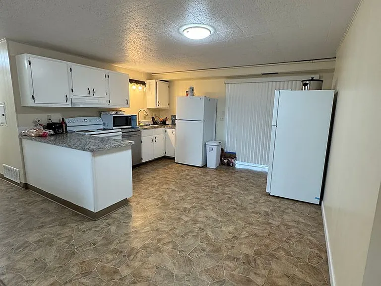 6407 Harvey Dr #B — Photo 18