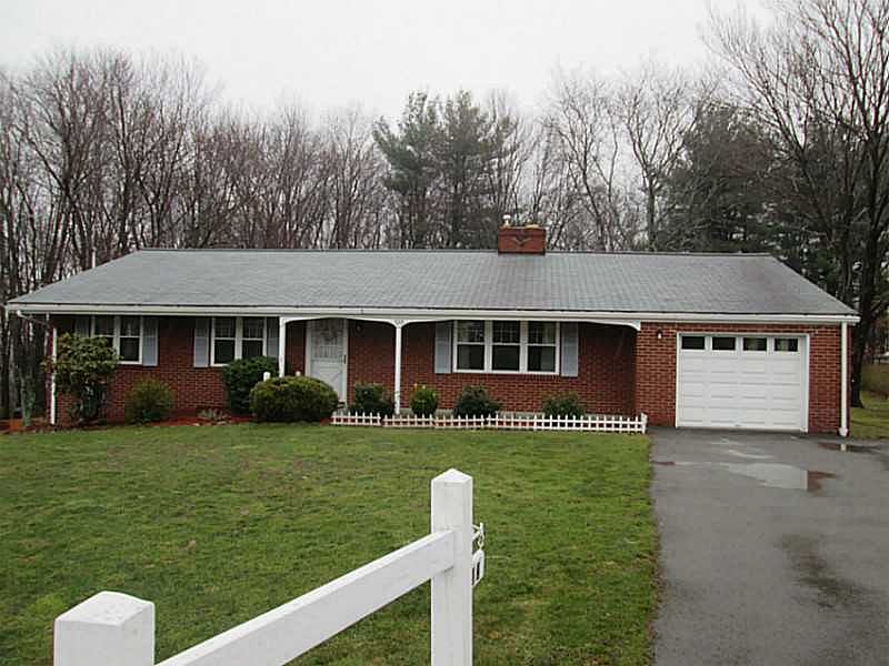 1st image of 322 Westbrook Dr