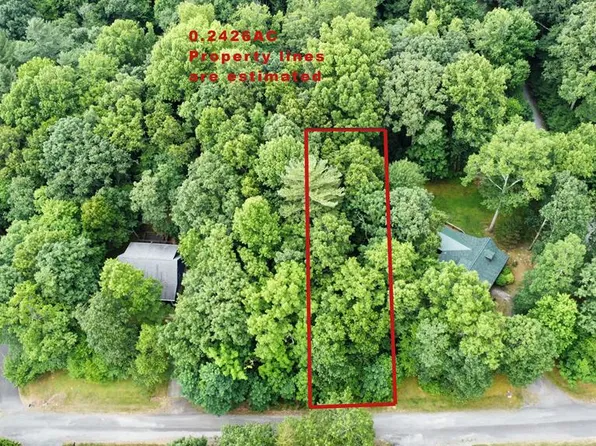 608 Retreat Rd #1034, Hillsville, VA 24343