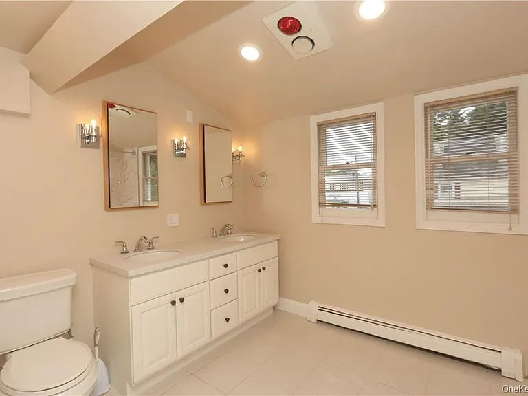 7 Meadow St — Photo 14