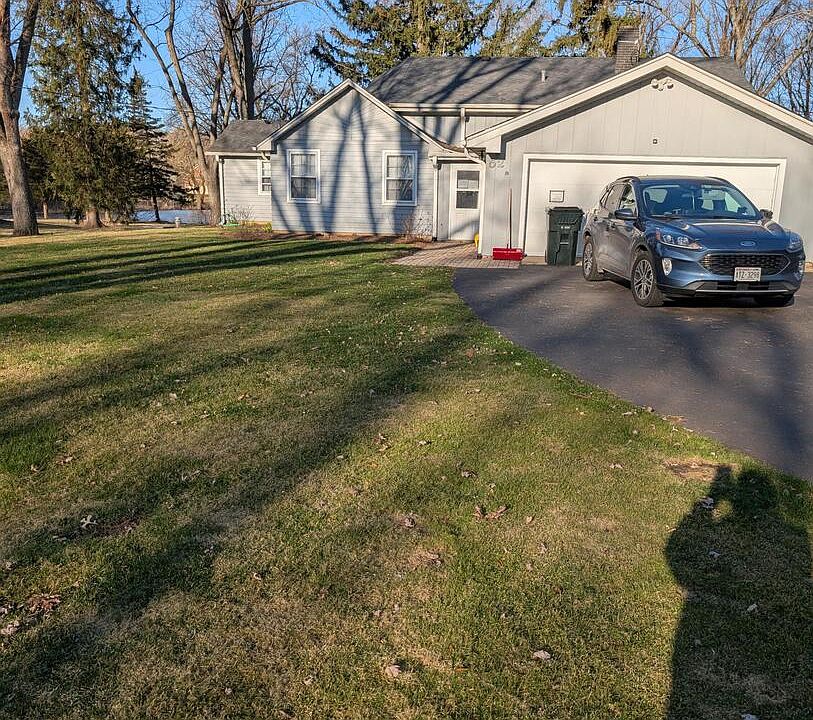 1st image of 52 Deerpath Rd