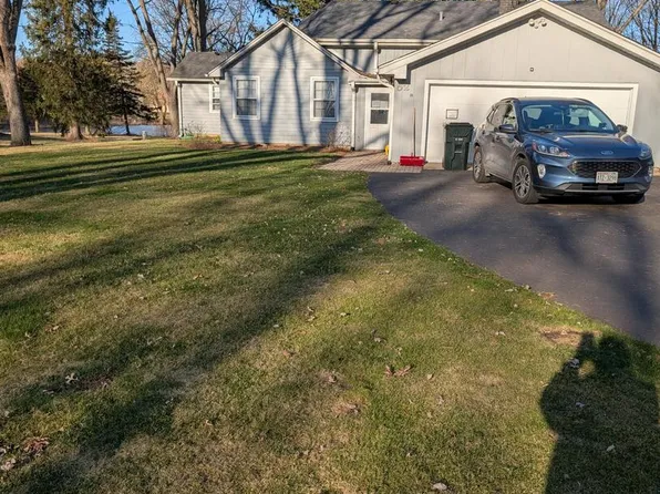 52 Deerpath Rd, Deer Park, IL 60010