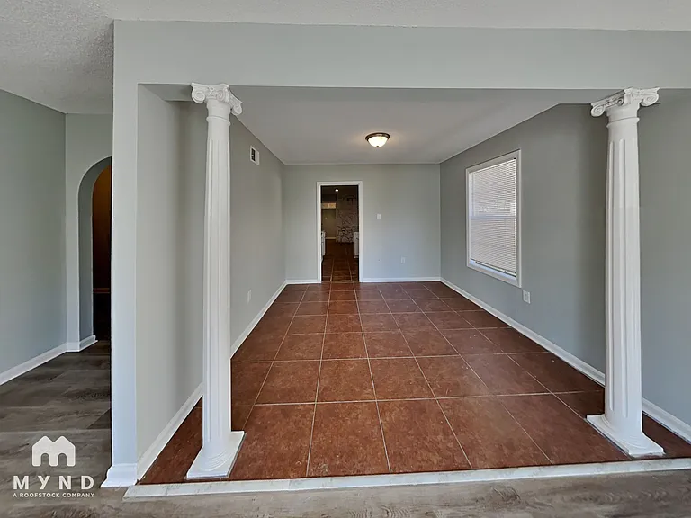 2569 Richwood St — Photo 8