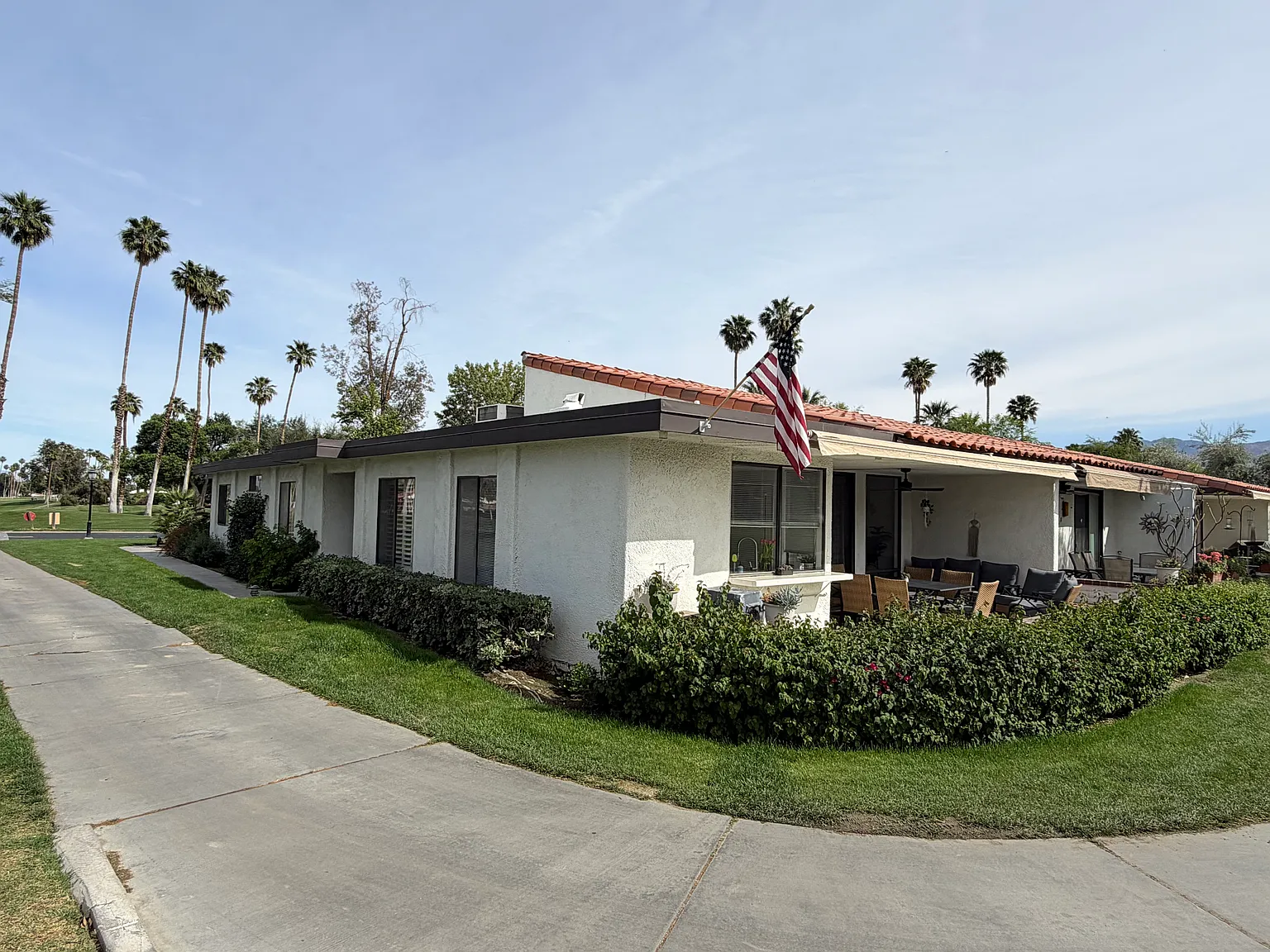 3 bed, 1693 sqft, $3,400 — Photo 3