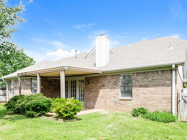 7481 Gingerhill Ln — Photo 16