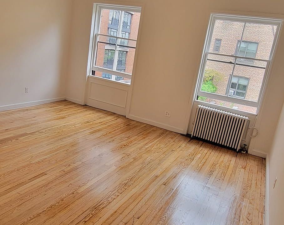 1st image of 109 E 36th St APT 5R