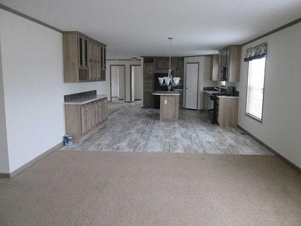 2nd image of 25357 Phoenix Ct
