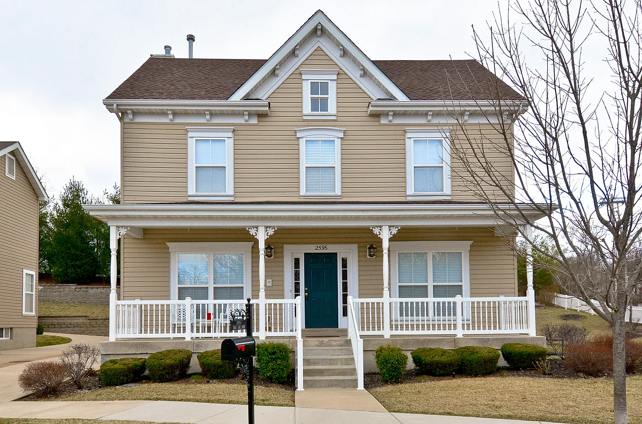 2596 Viola Gill Ln photo 1