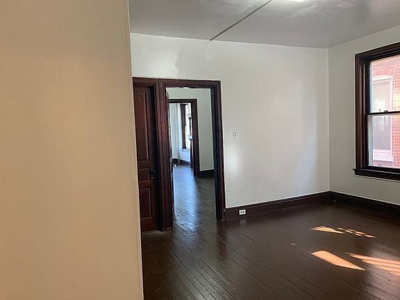 3rd image of 1114 W Market St #1