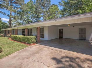 304 Valley Vista Dr, Jackson, MS 39211
