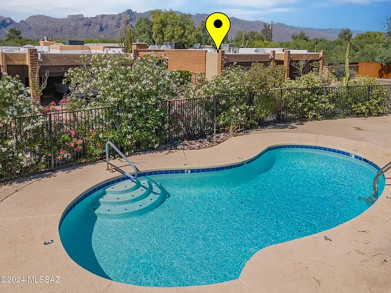 1341 E Ellis Dr — Photo 42