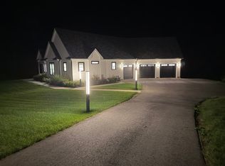 4-4B McCarthy Rd, North Brookfield, MA 01535