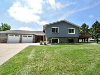 415 E 12th St, Zumbrota, MN, 55992