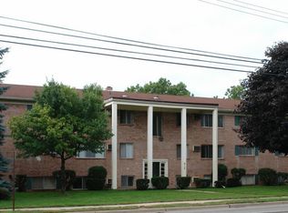 910 E Jolly Rd #7, Lansing, MI 48911