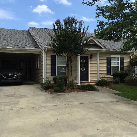 2nd image of 212 E Middlebury Ln SW