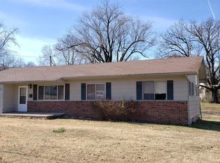 207 Westmont Ave, West Plains, MO 65775