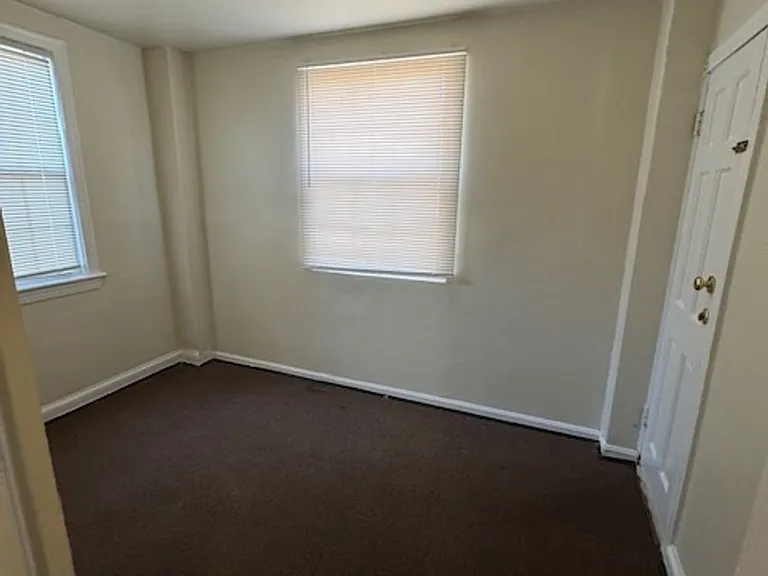 800 Taylor St NE — Photo 18