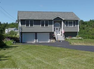 1494 N Main St, Winterport, ME 04496