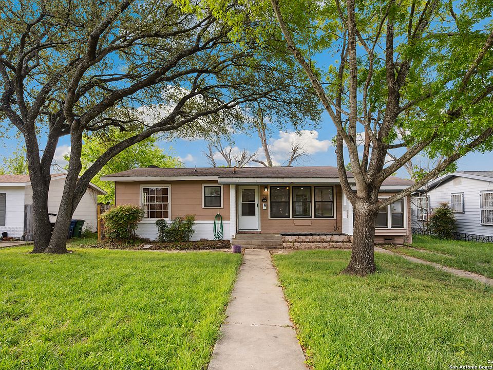 1st image of 334 BYRNES DR