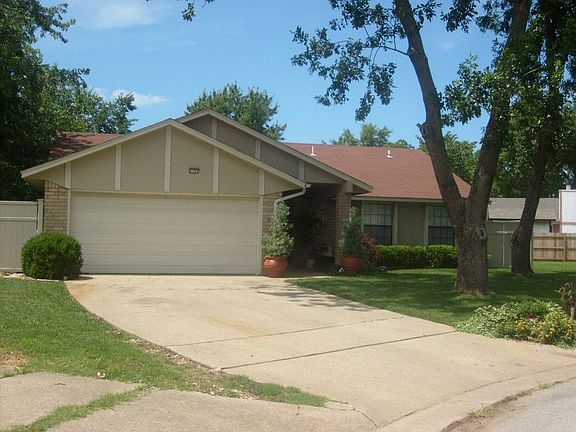 2 Car Attached Garaged