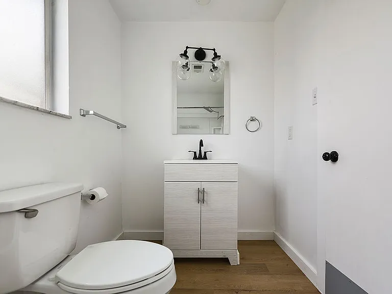 220 W 9th Ave #3 — Photo 13