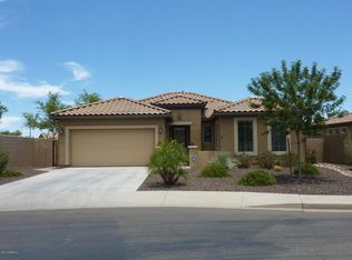 910 E Rojo Way, Gilbert, AZ 85297