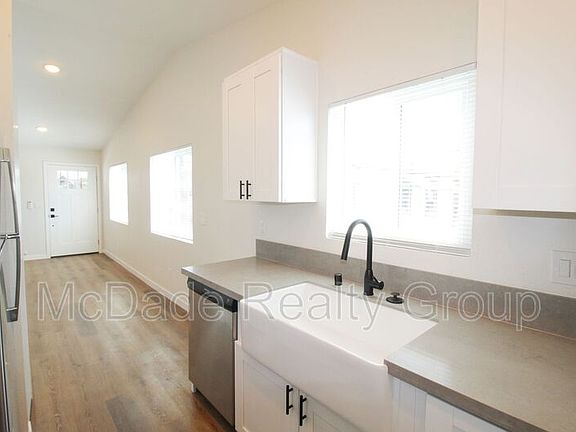 5th image of 3635 Herman Ave Unit 2