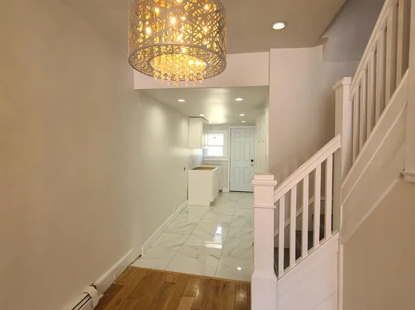 751 Laurel St, Reading, PA 19602