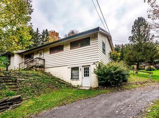 23 Christian Hill Rd, Morrisville, NY 13408