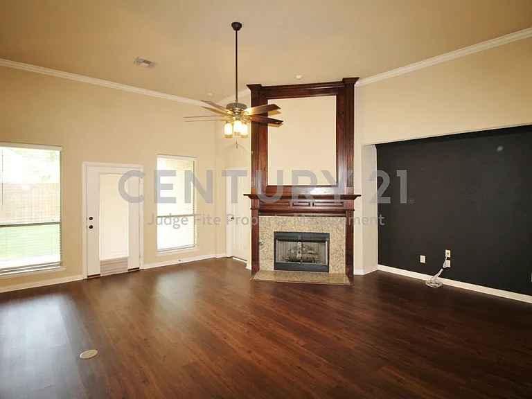 2610 Tall Meadows Dr — Photo 12