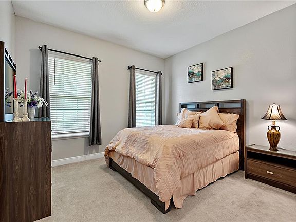 4th image of 8719 Crescendo Ave