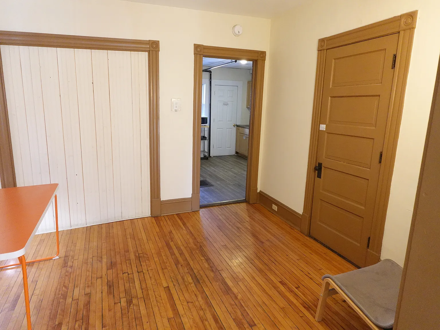5 bed, 2000 sqft, $4,000 — Photo 4