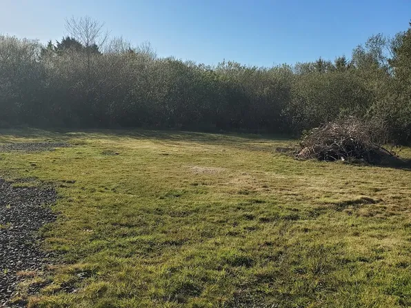 13 Chickamin Avenue, Ocean Shores, WA 98569