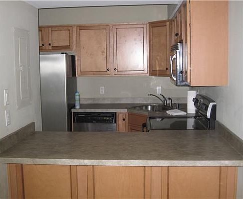 2nd image of 3310 Washington Ave #1210