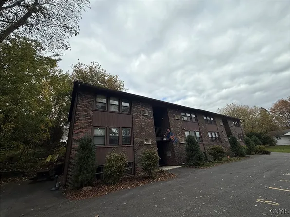 120 Hasbrouck St APT 1, Syracuse, NY 13206