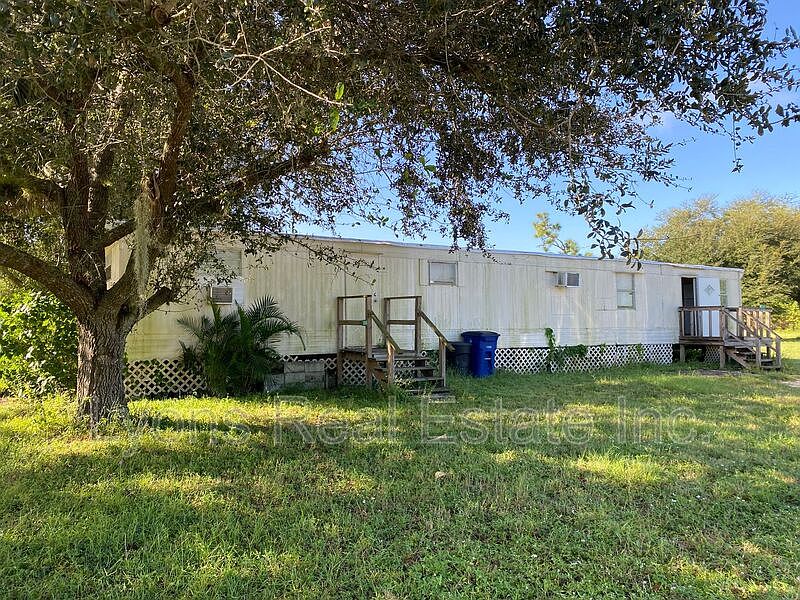 1st image of 7814 Breeze Dr