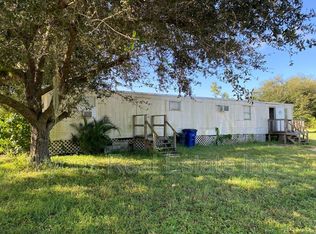 7814 Breeze Dr, North Fort Myers, FL 33917