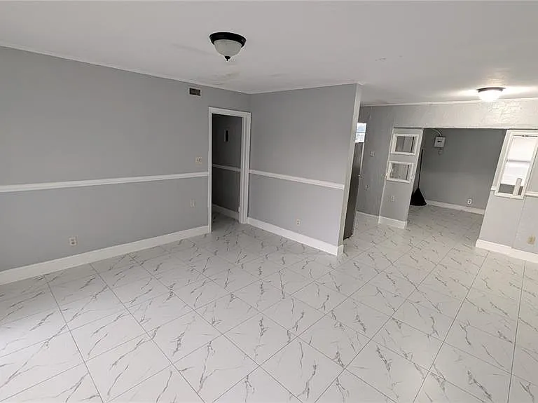 1044 Cypress Ln — Photo 1