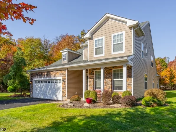2 Schindler Ct, Franklin Twp., NJ 08873