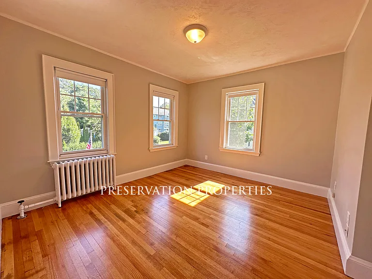 44 Washburn Ave #2A — Photo 2