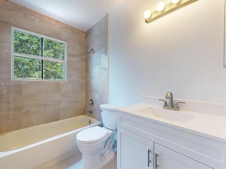 12819 SW 31st Ct — Photo 13